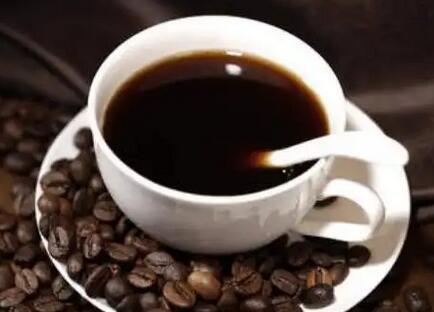 黑咖啡的功效与作用（黑咖啡的功效与作用及食用方法）