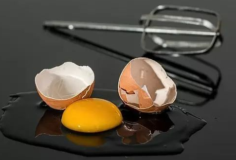 鸡蛋煮几分钟能熟，鸡蛋应该凉水下锅还是热水下锅，你都知道吗？