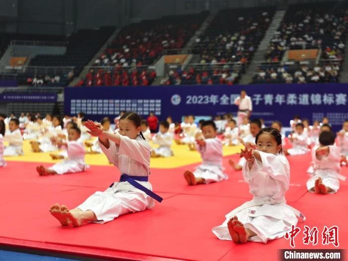 2023年全国女子青年柔道锦标赛天津开幕