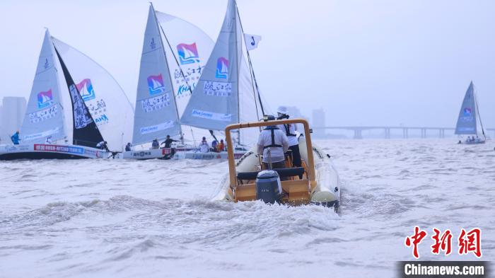 浙江温州国际帆船节：扬帆水上运动 聚焦“以赛促产”