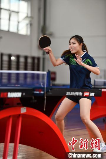 （成都大运纪事）马来西亚“乒乓姑娘”邓薏琳：期待成都大运会开幕式