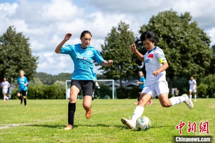 再入三强！中国参赛队在“哥德堡杯”世界青少年足球锦标赛斩获季军