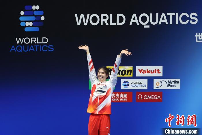 游泳世锦赛：张雨霏、李冰洁刷新亚洲纪录 中国泳军收获两银一铜