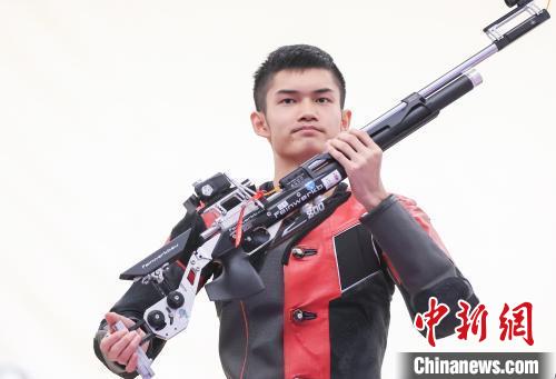 （杭州亚运会）中国“神枪手”一日两破世界纪录