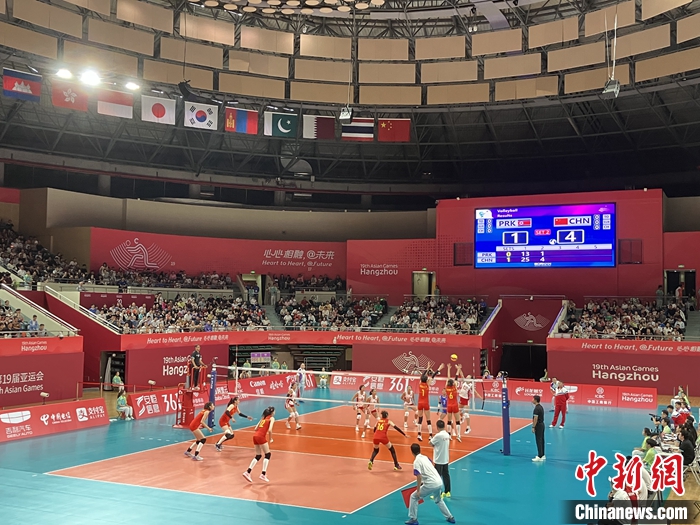 两连胜用时两小时，中国女排晋级亚运会八强