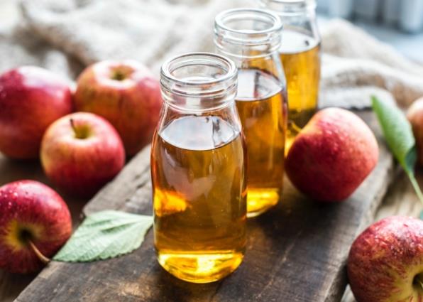 喝苹果醋会导致尿酸高吗酸性物质引起尿酸波动(喝苹果醋尿液有什么变化)
