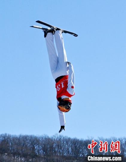 中国自由式滑雪空中技巧运动员长春“大练兵”
