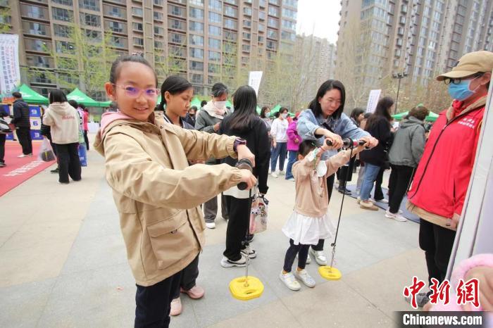 2023年北京市民体质促进民俗趣味运动会启幕