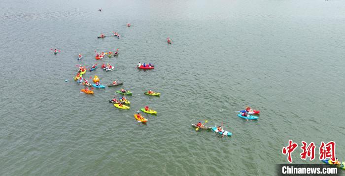 2023绿水青山中国休闲运动挑战赛在平乐开赛