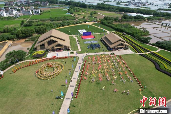 杭州亚运歌曲《一脉生长》在浦江县上山考古遗址公园发布