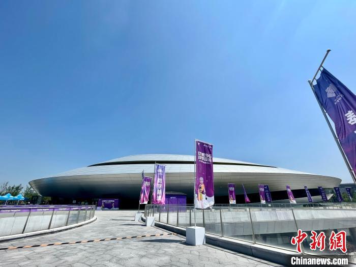 探访中国杭州电竞中心：在“星际战舰”沉浸式观赛