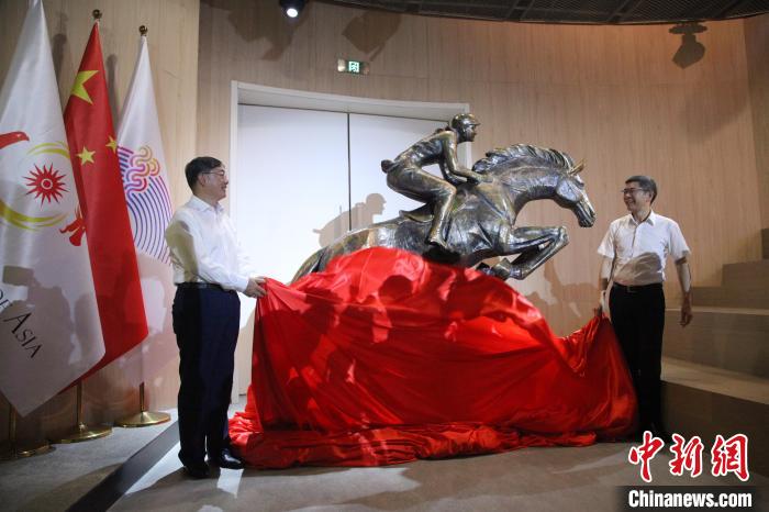 杭州亚运会博物馆授牌仪式举行 亚奥理事会捐赠雕塑