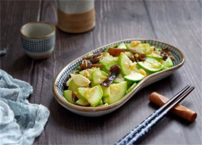 西葫芦瓜怎么做才好吃推荐5种做法每种都简单好吃低卡(西葫芦瓜图片的做法大全家常)